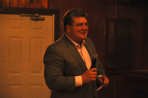 Senator Steve Oroho speaks about Sheriff Mike Strada.