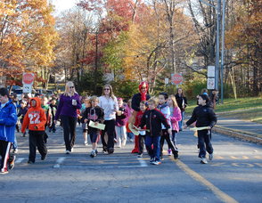 Deerfield Elementary School Holds Turkey Trot Photo