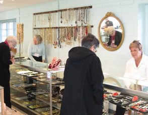 Fall for Fabulous Finds