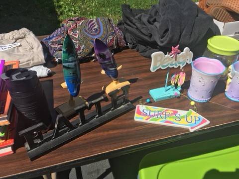 Springfield's Town Garage Sale Brings Residents Out to Purchase Items, Meet Up