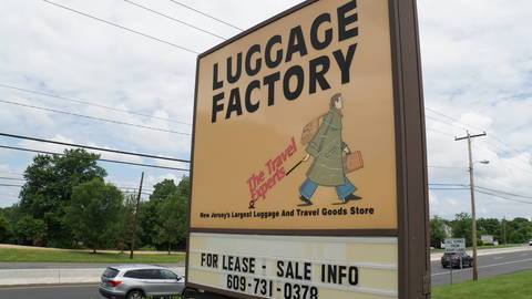 luggage factory shop