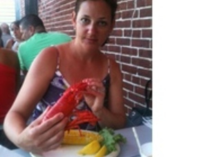 In a Minority - only 10% of food photos include people