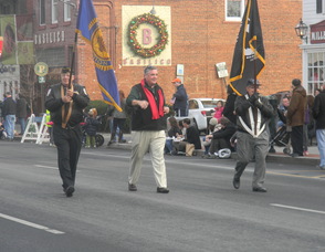 veterans walking in the parade