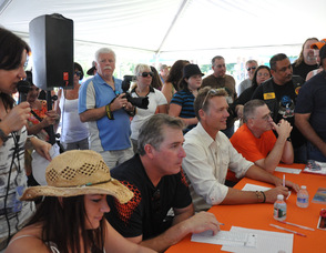 The panel readies for the next leg of the contest.