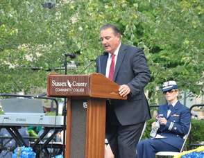 Clear Channel Radio Marketing Manager Bob Dunphy introduces N.J. Burkett.