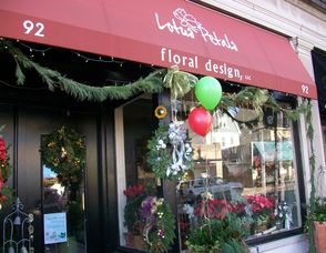 Maplewood Holly Walk