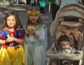 Siblings Alexandra Cafferata, age, 4, Gabby Cafferata, age 5, and Logan Cafferata, 11 months.