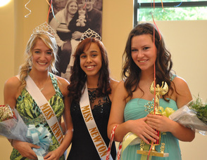 Ashley Iliff, Miss Newton 2012, Miss Newton 2011 Kayla Sibblies, and runner-up Lauren Elizabeth Hennighan.