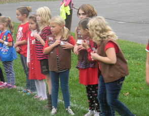 girls running to set the record