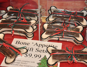 "Bone Appetite" items from Maxwell & Molly's Closet Pet Boutique.