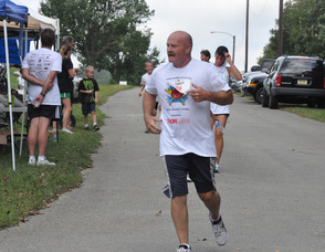 Keith Armstrong, Undersheriff, about ready to finish the race.