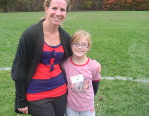 Third grade troop leader Lana Boyle with her daughter, Sabrina