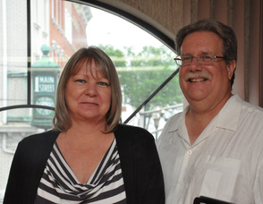Susan Hammer and Wayne Dietz at D&H Alternative Risk Solutions.