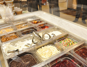 Kings Food Market's Yogurt Parfait Bar.