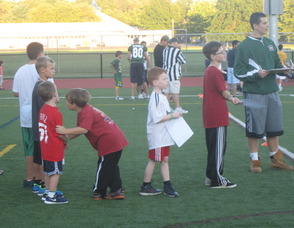kids on line to play sports