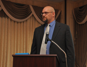 Glen Stevenson, Department Chair of the Science Department, presented Science Awards.