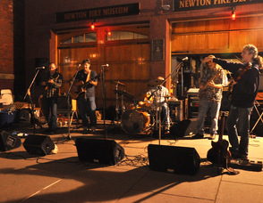 "Wry Toast" performing at the event.