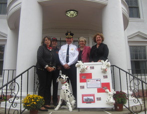 Mayor Dickson with the fire chief and the event co-chairs
