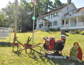 The Elias Van Bunschooten Museum, run by the DAR Chinkchewunska Chapter.