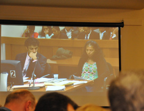 Dharun Ravi listens to his mother Sabitha Ravi's prepared statement.
