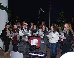 Caroling, Caroling