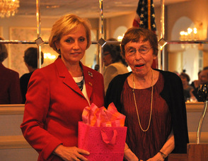 Lieutenant Governor Kim Guadagno and Thea Unhoch.