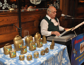 Werner Goebel at the keyboard.