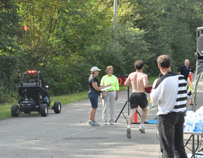 Brian Thomas nears the finish line.