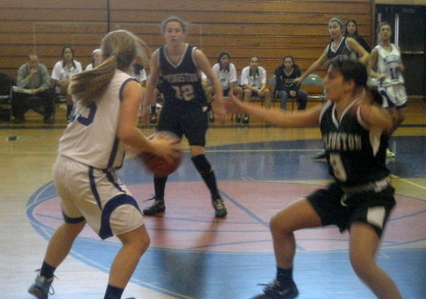 Top_story_bf22eee7a24df1a7fbdd_millburn_livingston_basketball_002