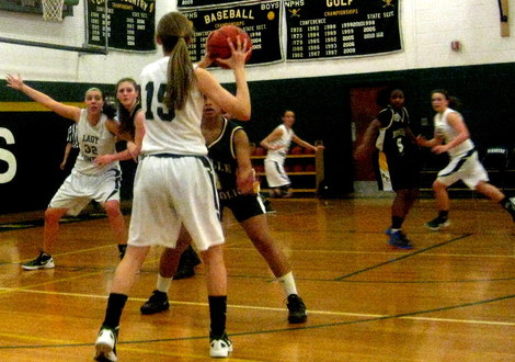 Top_story_d9c24f75492cf0417f83_np_basketball_017