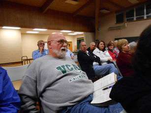 Top_story_edd0279f0c10267446c6_crowd