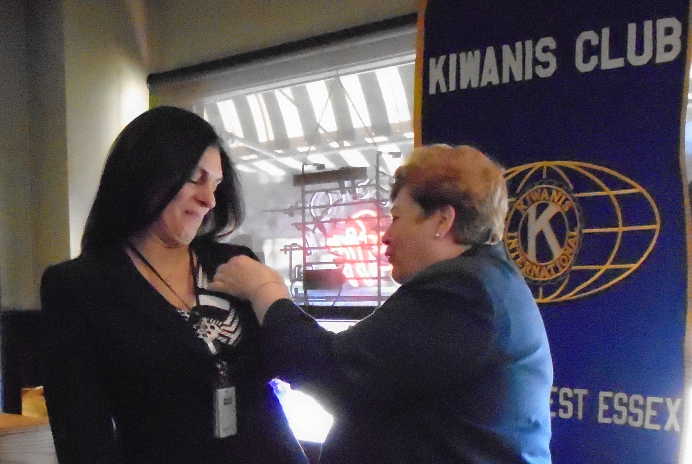 b824e6be7e5f2a6dc5d1_Charlene_pinning.jpg