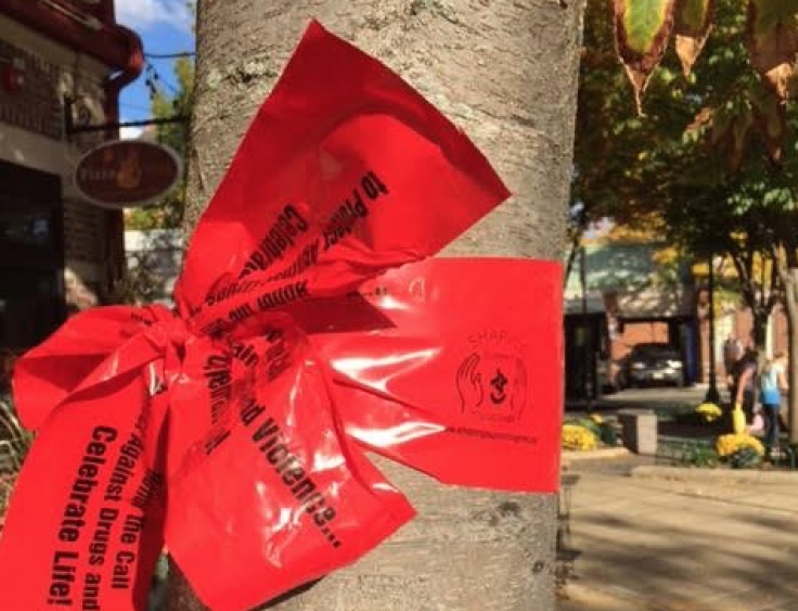 e8ec0fd1d9c02ce215b7_RED_RIBBON.jpg