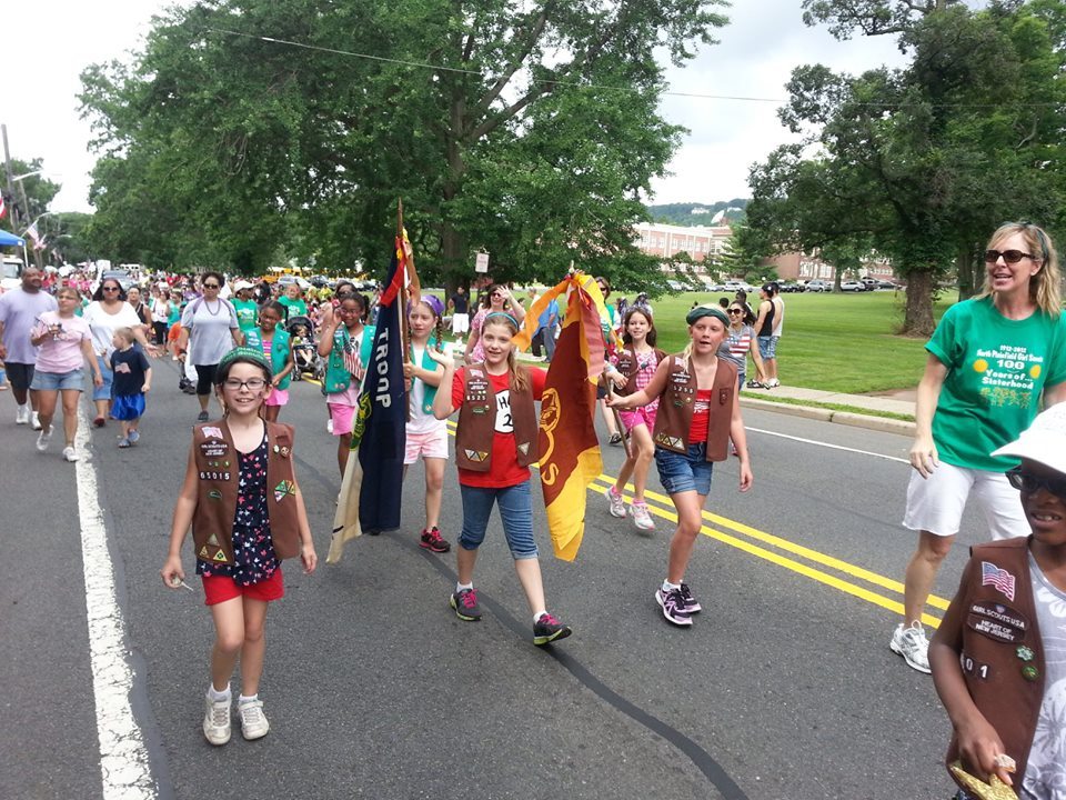 b8f5a295e28002632e58_parade.jpg