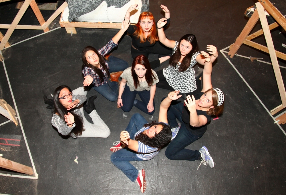 9a65b1108080560a6594_12Ophelias1sm.jpg