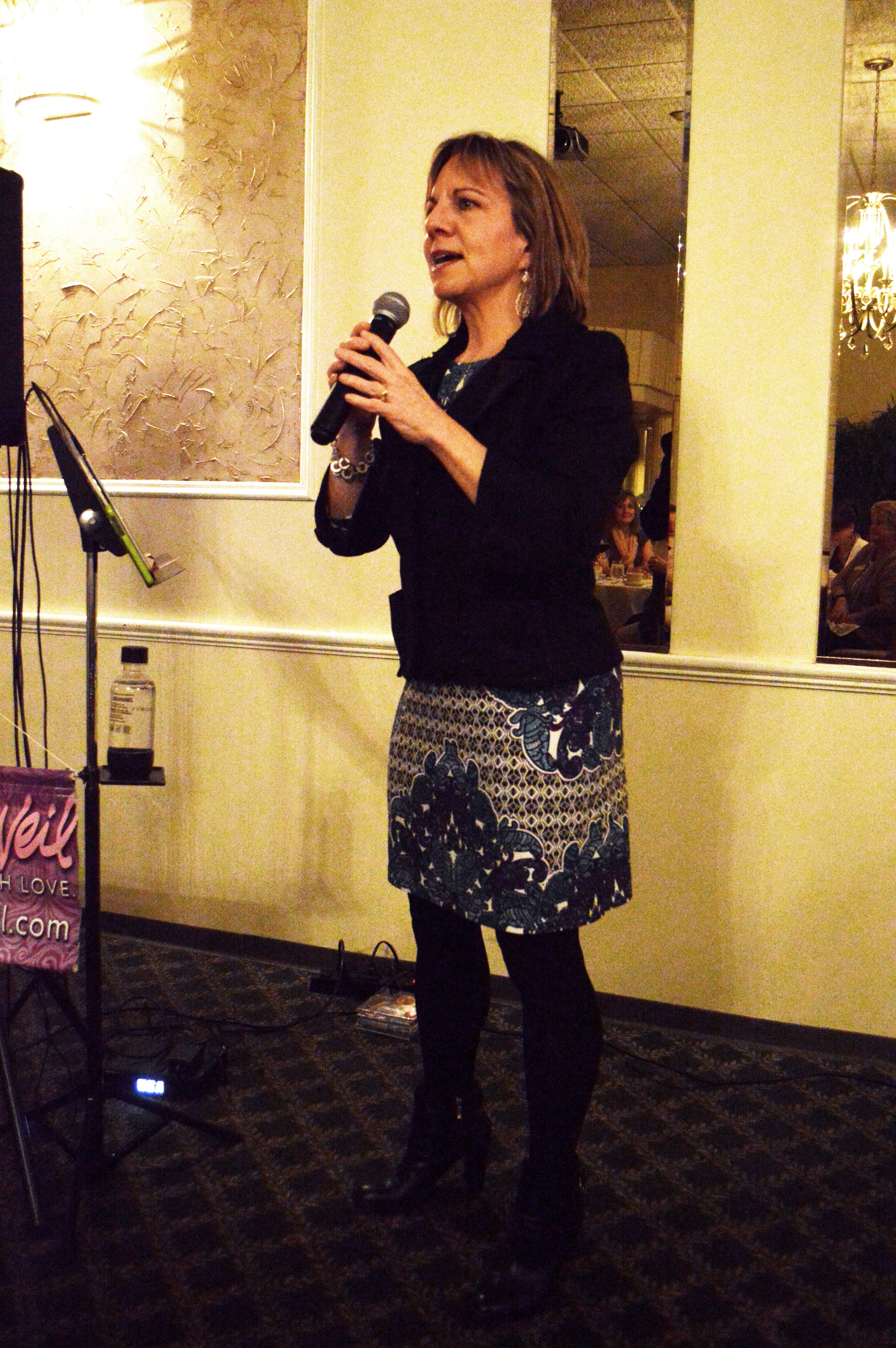 cfcd6cf5da4aee3fd7cd_88e17298806ebc018326_mari_mcneil.jpg