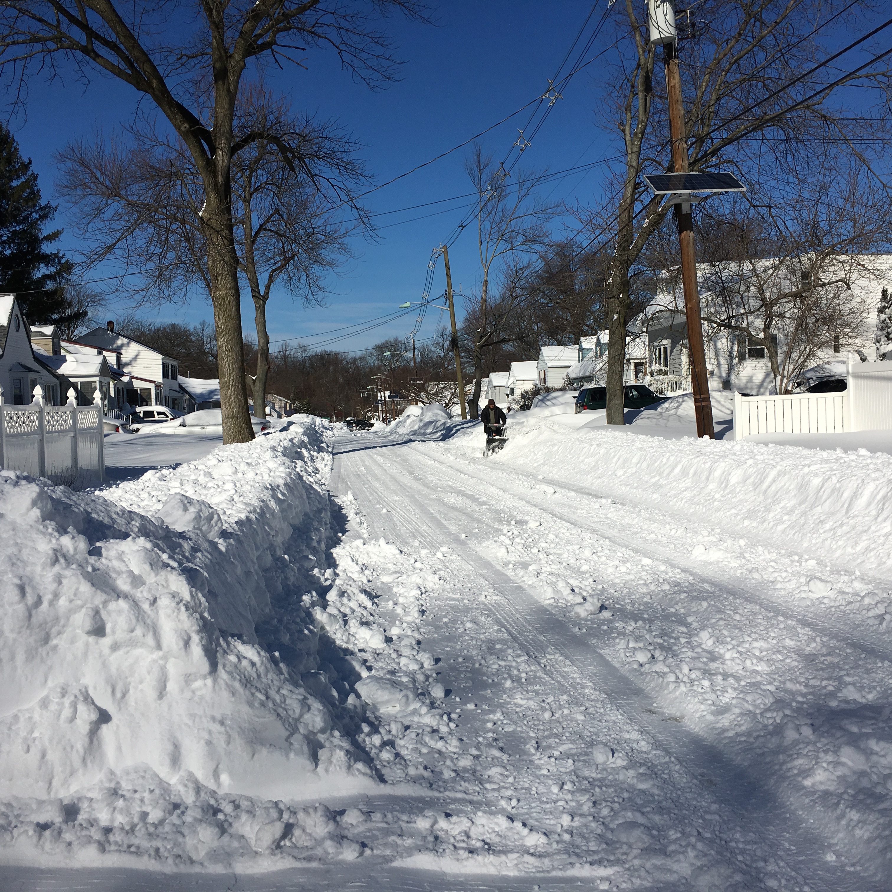 fd0557b558ba9c6a0ac3_snow_1-24_1.jpg