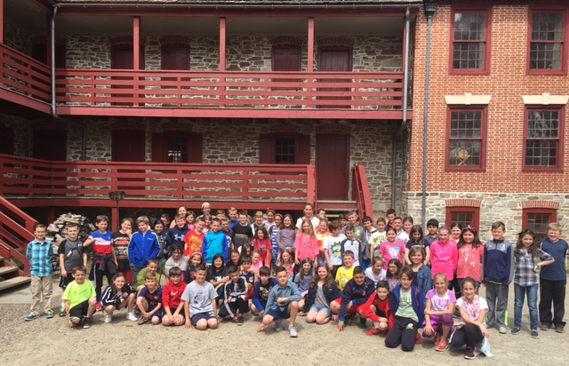 3f0fddecf21216e154b2_Trenton_Field_trip_april_2016.jpg