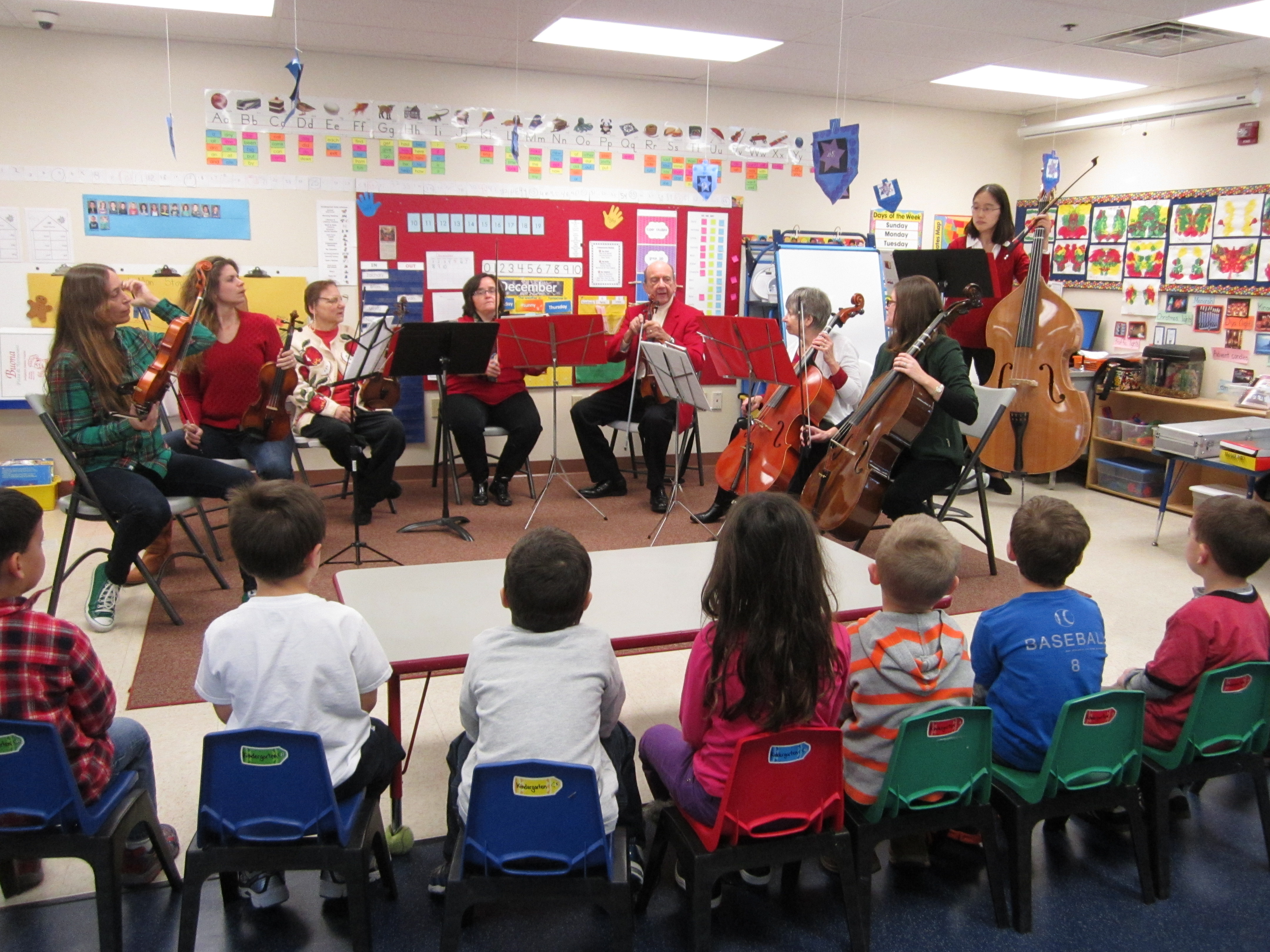 b155dae17604c9c8d760_Preschool_Workshop_2013.jpg