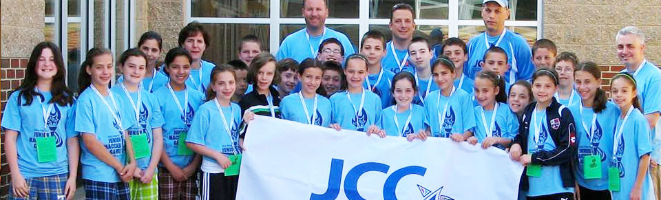 8f3bce3ab90d821e95fc_J_Connection_-_Jewish_Life_photo.jpg