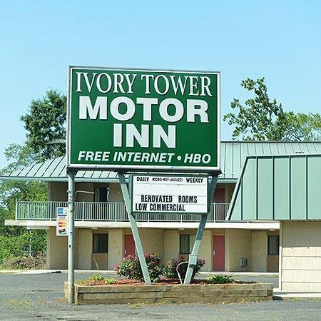 dc75ec9a18a82cb46b6f_ivory-tower-motor-inn.jpg
