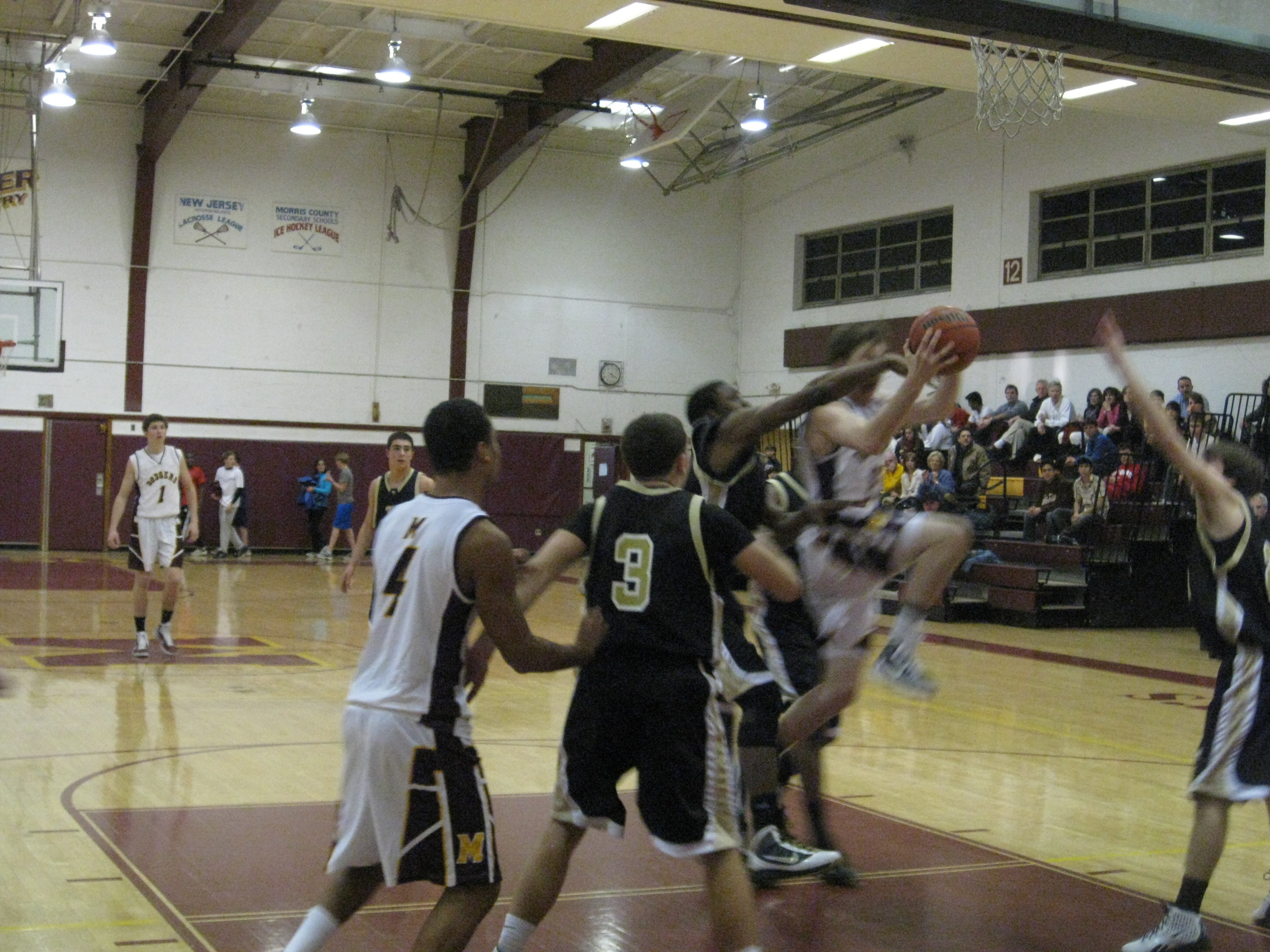 2b81dea1f78f3b477388_madison_hoop.jpg