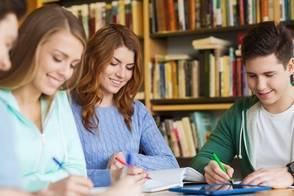 f1d868ea4cc6be8e0776_fccfba76b2b43059482e_carousel_image_8735d29dc7cd5e6d253c_Kids_at_School.jpg