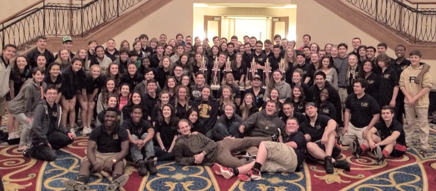 3ae2ce01ae2d42ef2b29_Williamsburg_2016_Pic-_Roxbury_Choirs__1_.jpg