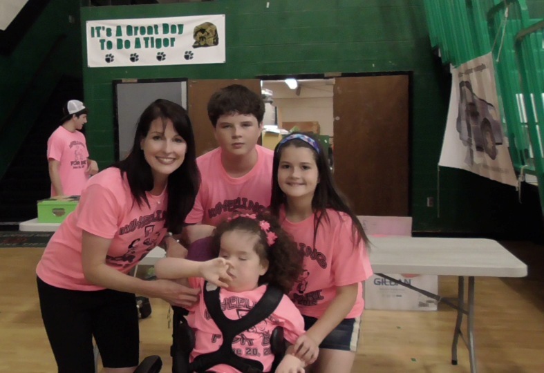e709a9a6274e05cb3e3f_Coaches_Care_-_Family_1.jpg