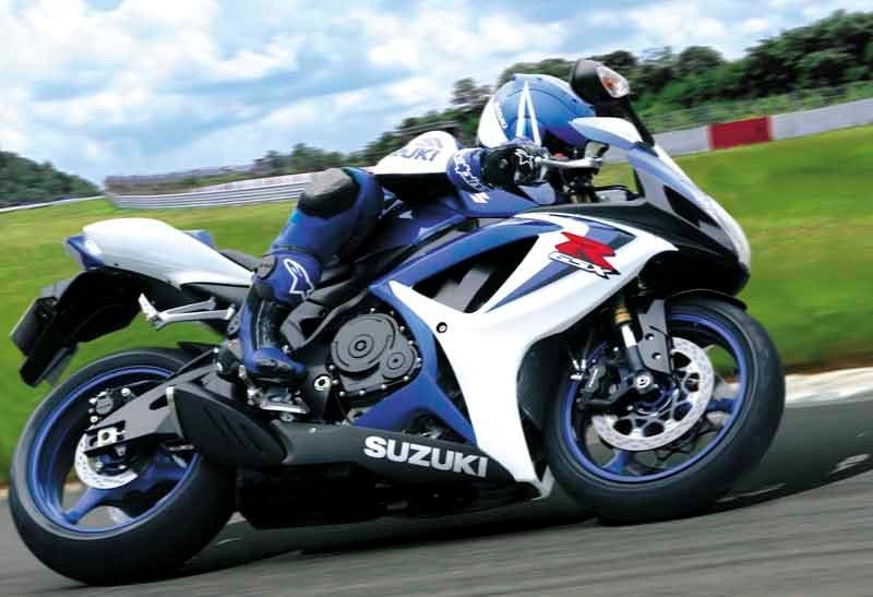 fb401423ee418fd26dd1_suzuki.jpg