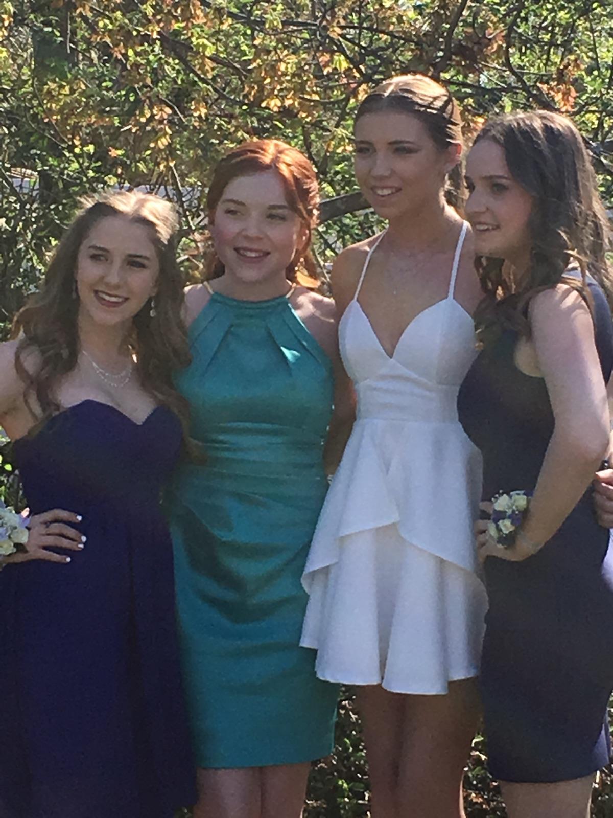 Livingston High School Juniors Attend 2016 Junior Prom at the Grove