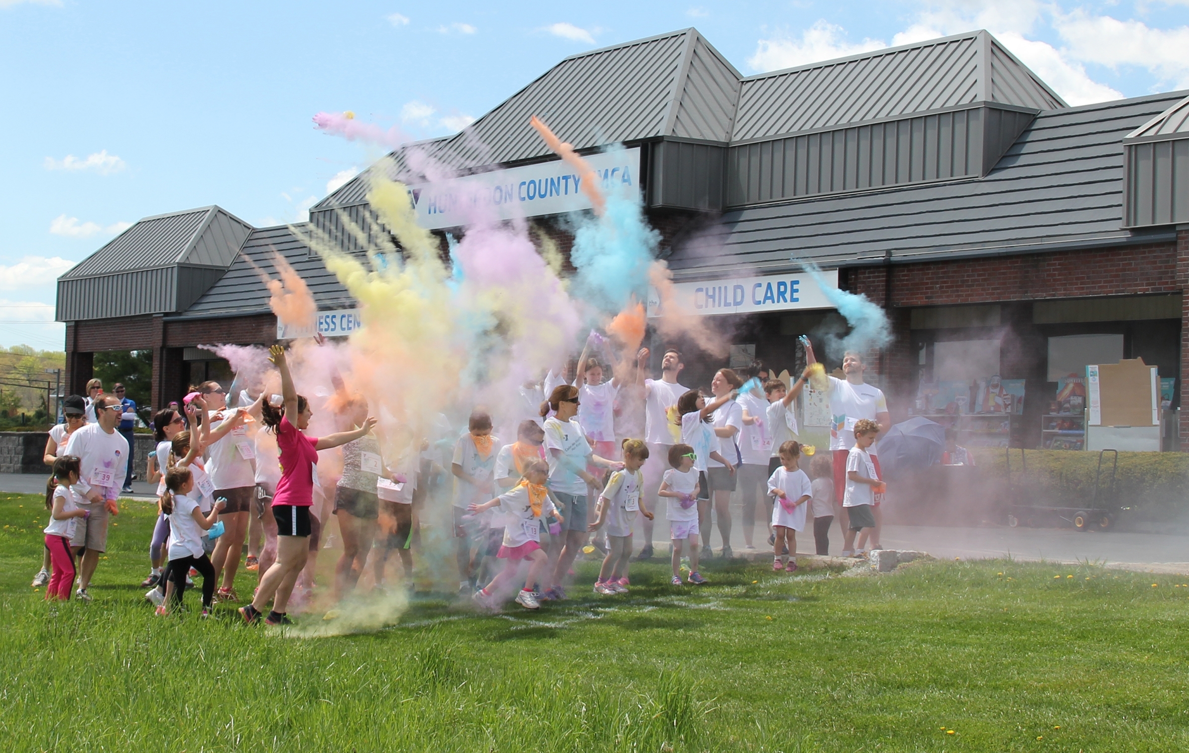 27a8c79723b76cdc7b38_4cb8728d3882b7fca961_ColorRun2.jpg