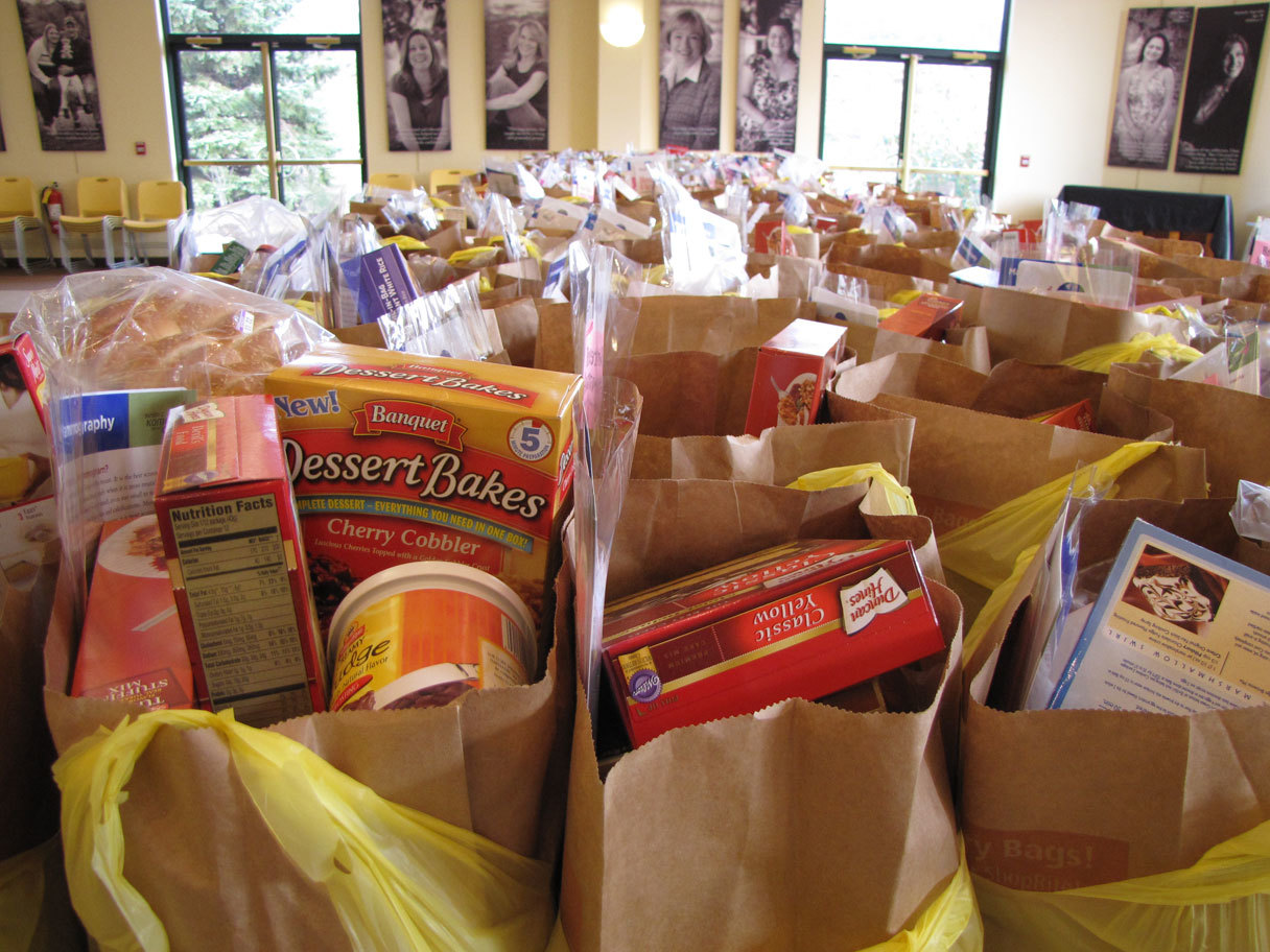 f341d13c65c98839b5a8_Thanksgiving-Dinners.jpg