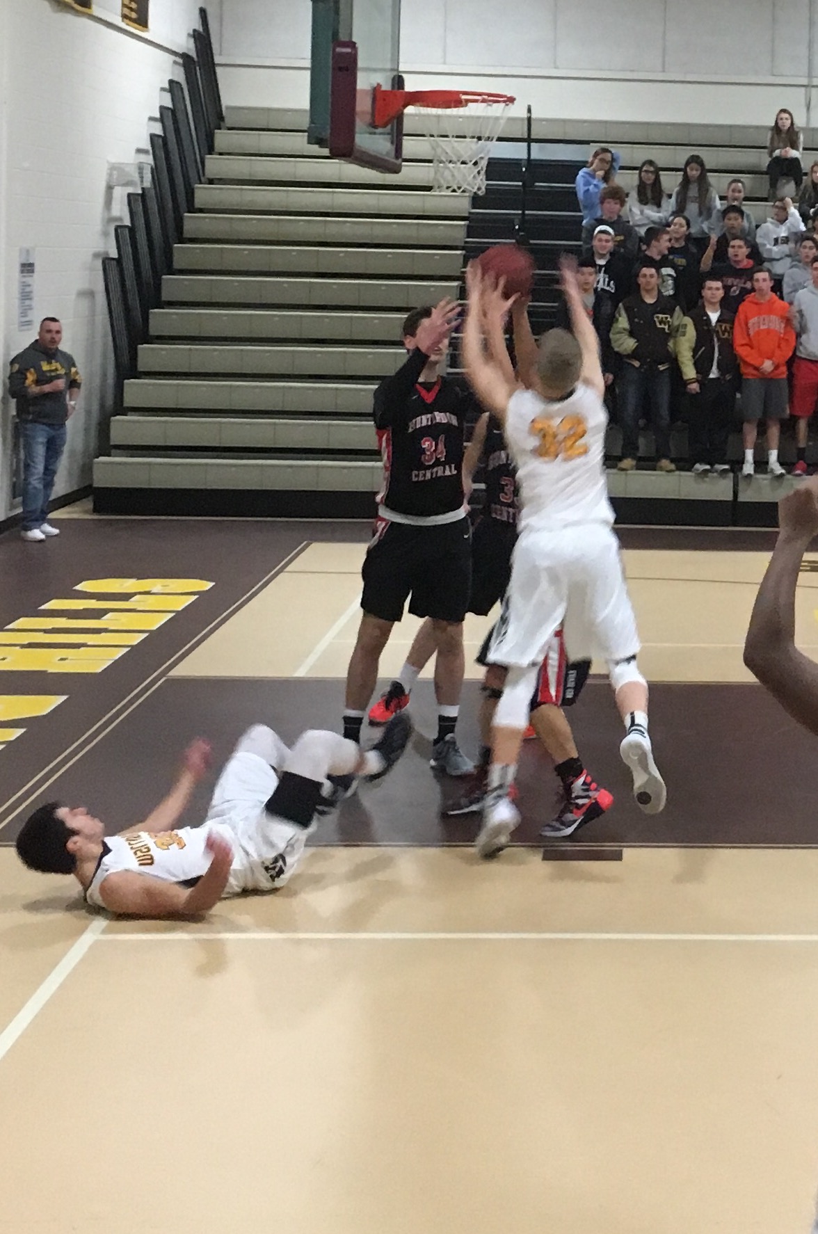 58cd6557389044d4e4c5_Watchung_hills_vs_HC.jpeg